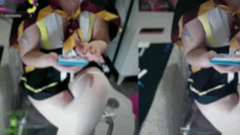 bisex woman online show from February 2, 2026, 10:30 pm