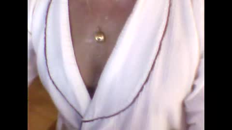 bitch97419 online show from March 18, 2026, 7:44 am