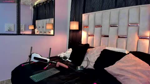  ..  .. online show from February 11, 2025, 3:08 am