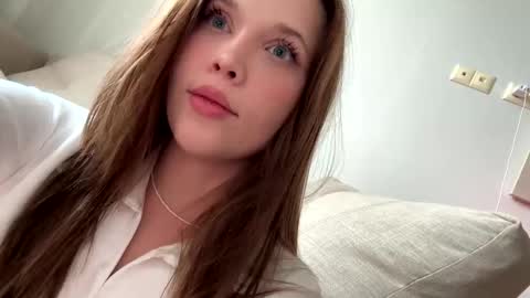 Ann Braslowsky online show from January 6, 2025, 9:19 am