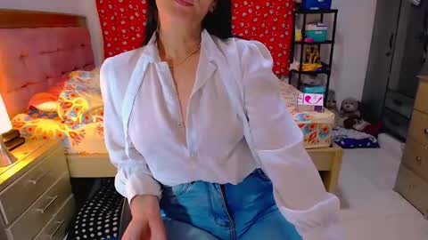 bittermomxxx online show from April 12, 2026, 4:39 am