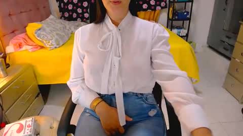 bittermomxxx online show from April 22, 2026, 5:14 pm