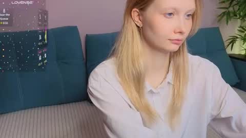 Snapshot of bjliki chatting on October 27, 2025, 7:12 am Julia online show from October 27, 2025, 7:12 am