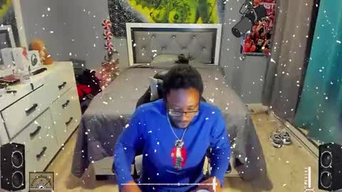 Plant Base Streamers From Pennsylvania online show from December 25, 2024, 11:31 pm