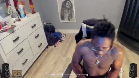 Plant Base Streamers From Pennsylvania online show from September 17, 2025, 11:39 pm