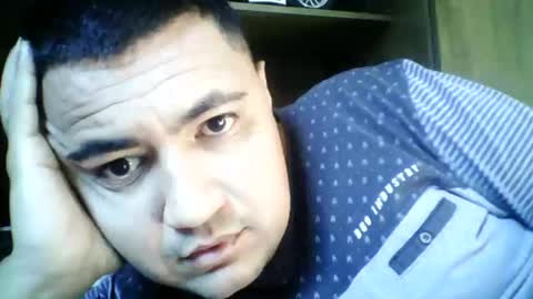 black974430 online show from November 1, 2025, 10:50 am