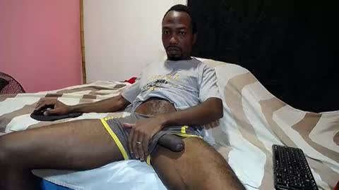 Snapshot of black_diamond_t chatting on December 3, 2024, 7:54 am Black Diamond online show from December 3, 2024, 7:54 am