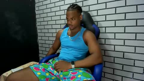 Snapshot of black_dicck chatting on November 10, 2025, 5:12 pm tu morenito online show from November 10, 2025, 5:12 pm