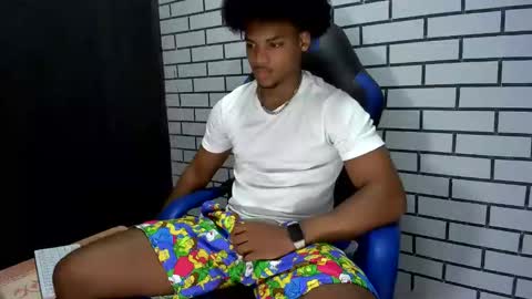 Snapshot of black_dicck chatting on November 27, 2025, 9:28 pm tu morenito online show from November 27, 2025, 9:28 pm