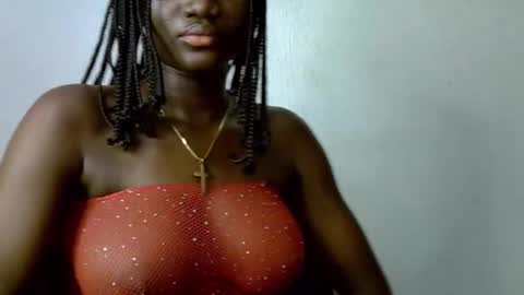 Esthy online show from September 28, 2025, 8:52 am