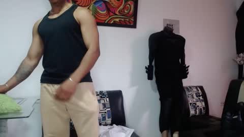 Snapshot of black_hot26 chatting on October 10, 2025, 2:05 pm black_hot26 online show from October 10, 2025, 2:05 pm