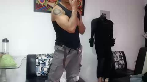 Snapshot of black_hot26 chatting on October 18, 2025, 4:30 pm black_hot26 online show from October 18, 2025, 4:30 pm