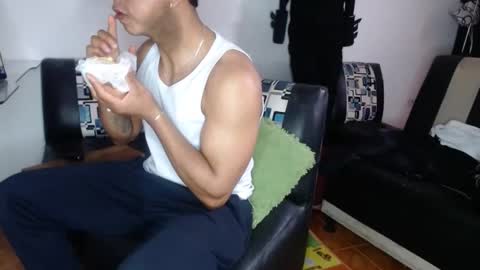 Snapshot of black_hot26 chatting on October 21, 2025, 4:19 pm black_hot26 online show from October 21, 2025, 4:19 pm