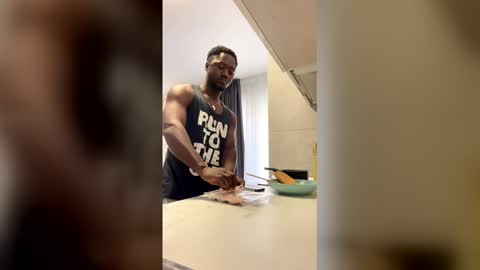 black_marfil826282 online show from April 25, 2026, 12:41 pm