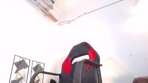 black raiden online show from October 13, 2025, 12:32 am