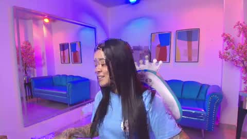 Rousse  online show from April 19, 2026, 3:39 am