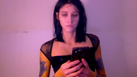 Kristin online show from December 22, 2025, 7:44 pm