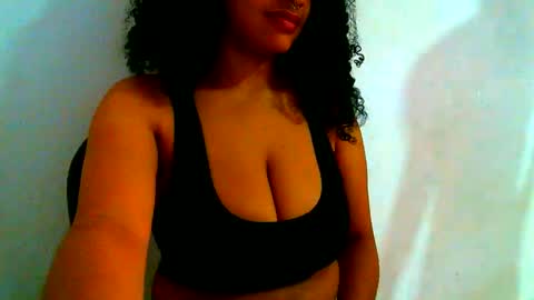 blackandwhitesex0123 online show from March 18, 2026, 3:04 pm