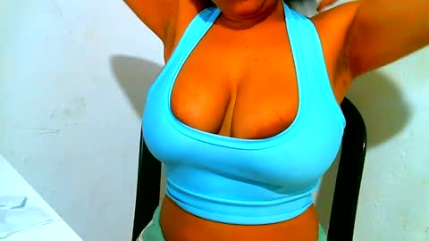 blackandwhitesex0123 online show from March 25, 2026, 2:28 am