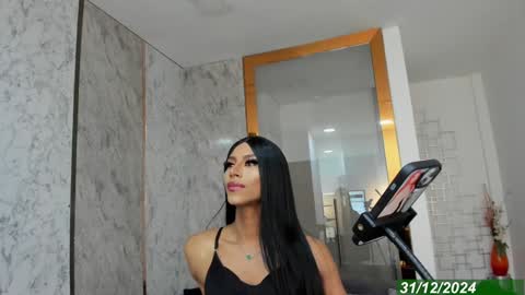 Snapshot of blackbeauty_ts chatting on December 31, 2024, 1:30 pm Nina online show from December 31, 2024, 1:30 pm