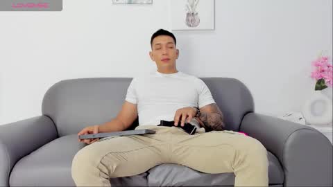 Max online show from October 3, 2025, 11:29 am