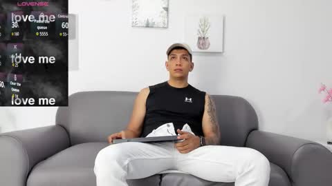 Max online show from October 7, 2025, 11:40 am