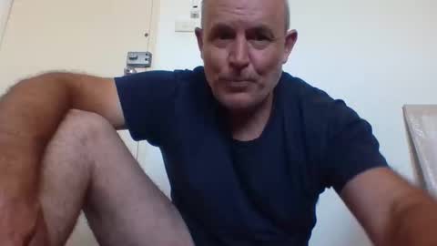 blackdog71 online show from January 5, 2025, 3:43 am