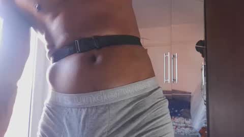 blackkiss_sweet online show from January 6, 2026, 12:42 pm
