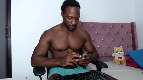 Twtter 1MikeBeckford            Onlyfns beckfordmike online show from February 16, 2025, 3:16 pm