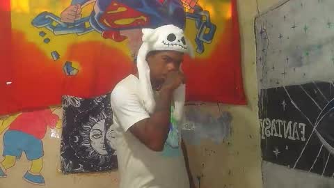 i am D.L online show from November 10, 2025, 5:01 pm