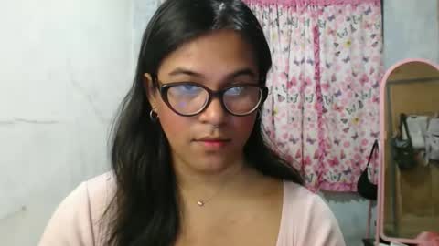 Ellez online show from February 11, 2026, 5:51 pm