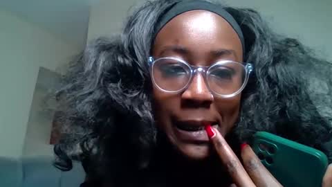 Snapshot of blackprincess25 chatting on May 17, 2026, 12:45 pm Lorraine online show from May 17, 2026, 12:45 pm