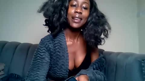 Snapshot of blackprincess25 chatting on May 25, 2026, 5:19 pm Lorraine online show from May 25, 2026, 5:19 pm