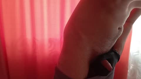 blackwhitecums online show from May 6, 2026, 7:13 am