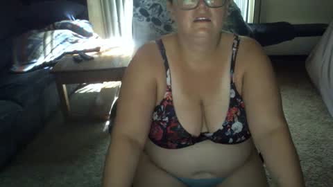 bladesizzo3111 online show from September 18, 2025, 6:54 pm