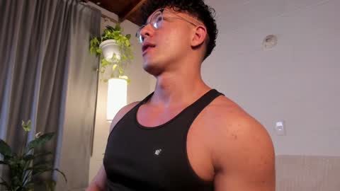 Snapshot of blake_levi chatting on February 7, 2025, 2:50 am Blake Levi Independent Model online show from February 7, 2025, 2:50 am