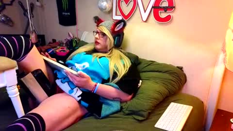 Blakely Morningstar   online show from January 22, 2025, 8:29 am