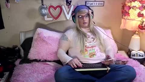 Blakely Morningstar   online show from February 13, 2025, 11:39 am