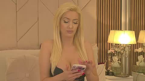 Snapshot of blanchesummer chatting on May 2, 2026, 9:36 am Blanche online show from May 2, 2026, 9:36 am