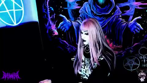   online show from March 8, 2025, 5:11 pm