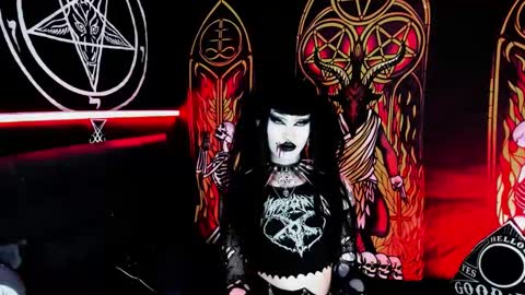   online show from September 15, 2025, 5:35 pm