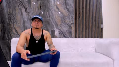 The Best Models online show from January 25, 2025, 1:30 pm