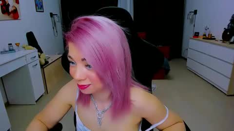Snapshot of blinkofeyes chatting on December 2, 2024, 3:37 am Nicole online show from December 2, 2024, 3:37 am