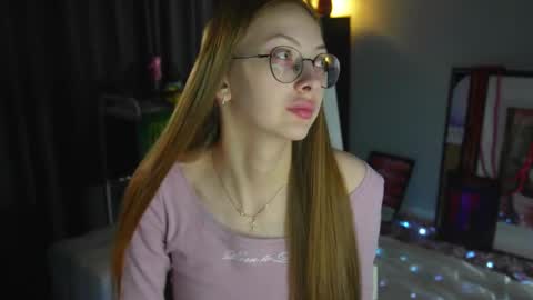  LiLy online show from January 19, 2026, 3:16 pm