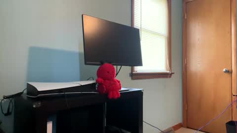 Snapshot of blissfulfoxtrot chatting on March 15, 2026, 4:35 pm Blissful Foxtrot online show from March 15, 2026, 4:35 pm