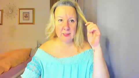 Nicole online show from December 31, 2024, 5:11 am