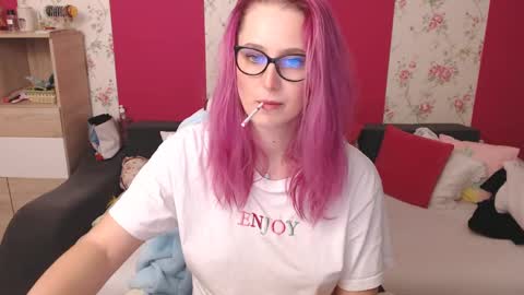 Natasha online show from February 21, 2025, 7:54 pm