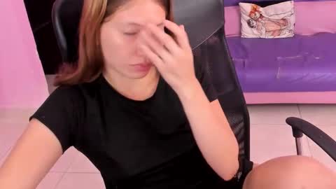Snapshot of blondie_dirty_squirt chatting on June 7, 2026, 11:47 am blondie_dirty_squirt online show from June 7, 2026, 11:47 am