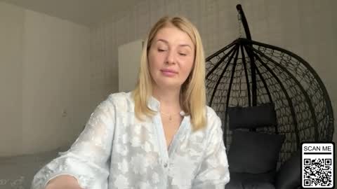 blondie_xoxoxo online show from April 8, 2026, 8:25 am