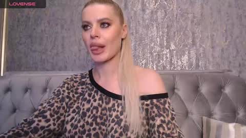 Helen online show from January 19, 2025, 12:38 am